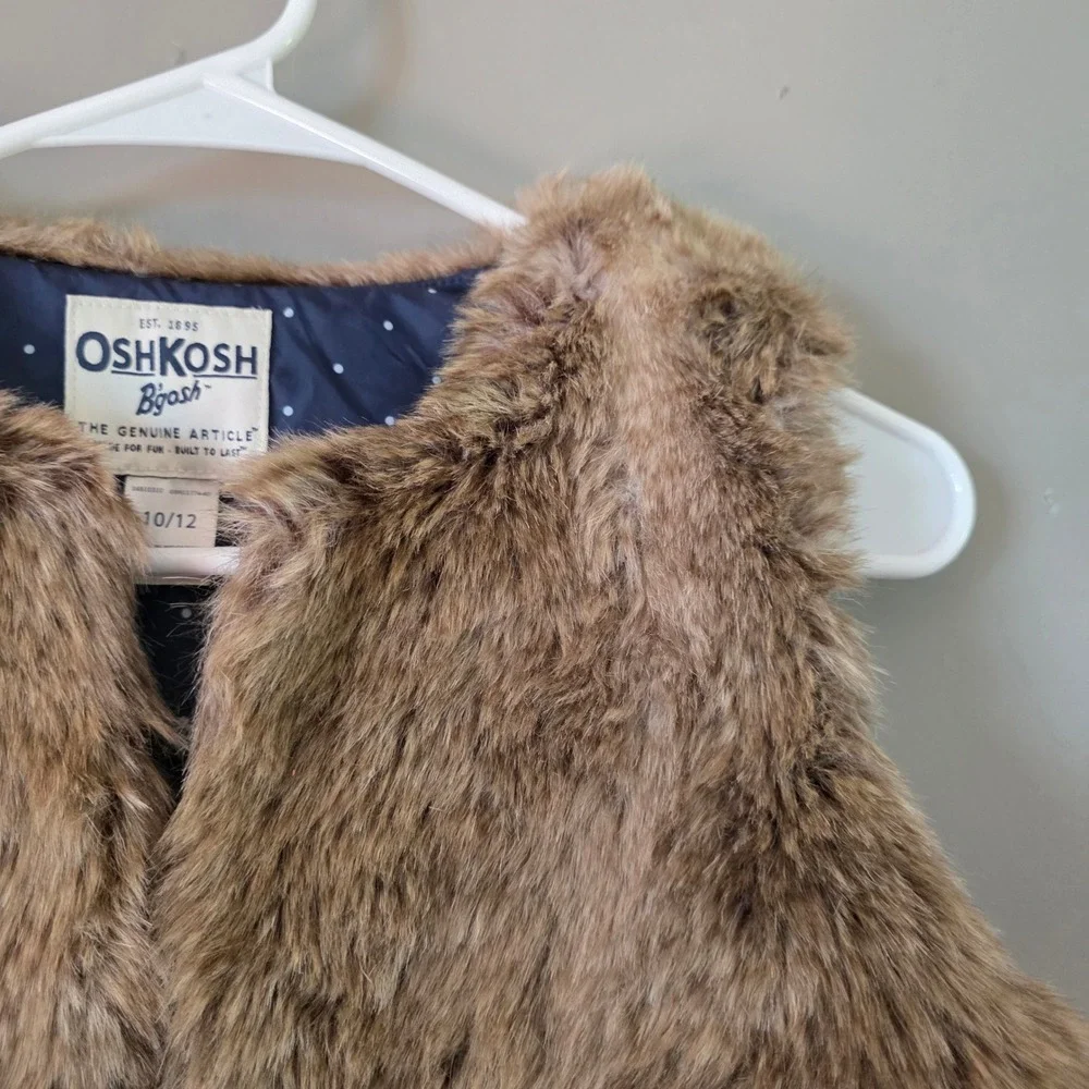 OshKosh Girls Faux Fur Vest Size 10/12 Brown Polka Dot Gold Belt Old Money
